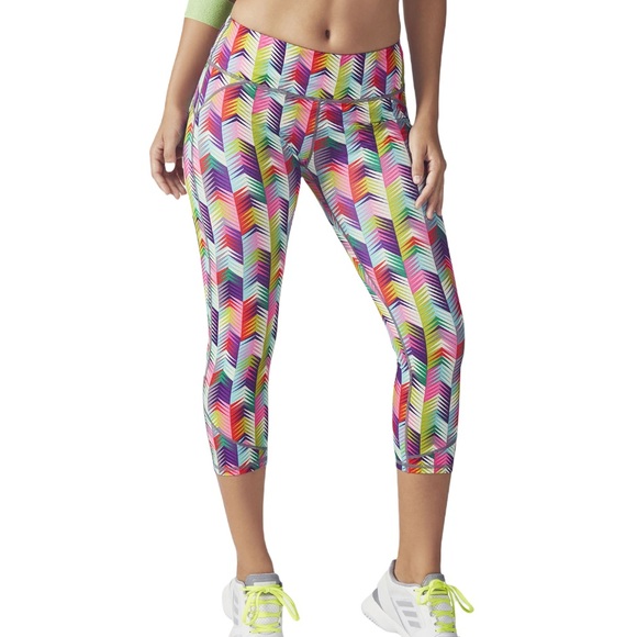 Fabletics Lima Capri In Rainbow High 